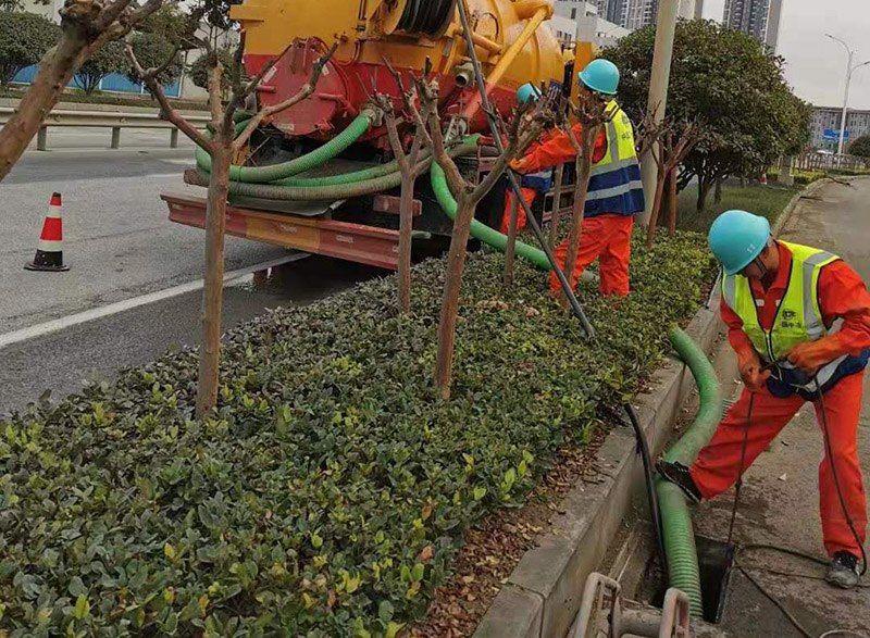 东坑镇市政管道清淤